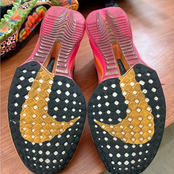 Nike ZoomX VaporFly Next%3 - Picture 7 of 8